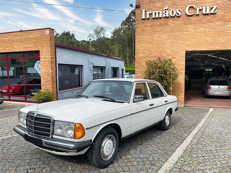 Mercedes 240D ano 1981